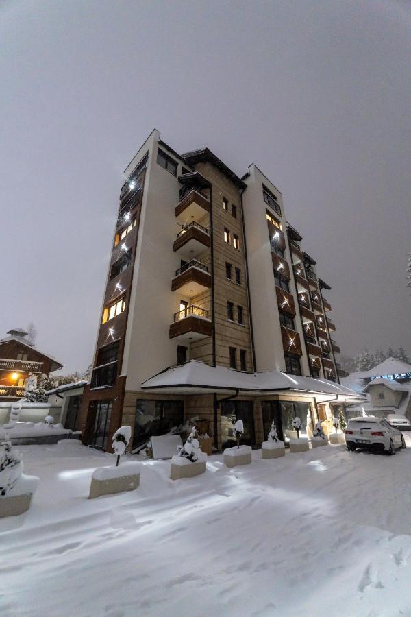 Royal Blue Wellness & Apartment *